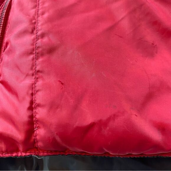 L.L. Bean Reversible Down Filled Puffer Vest Red/Black Size Small - Picture 11 of 15